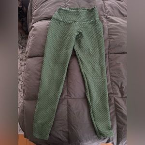 Like new Booty by Brabants green leggings